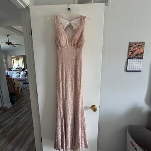 Morgan & Co. Light Pink Backless Lace prom Gown